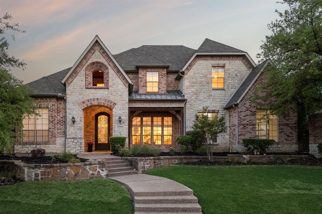 kevinmcgovern's tweet photo. 5125 Normandy Dr, Frisco 💎 $2,195,000
Contemporary elegance in a gated community! 5BR, 4.5BA, award-winning kitchen, master suite w/ heated floors, office, game &amp; media rooms, serene outdoor living 🏡✨
Listing agent: Lauren Kinney | Call Kevin 214-649-4446
#FriscoLuxuryHomes https://t.co/4n511Tn2tq