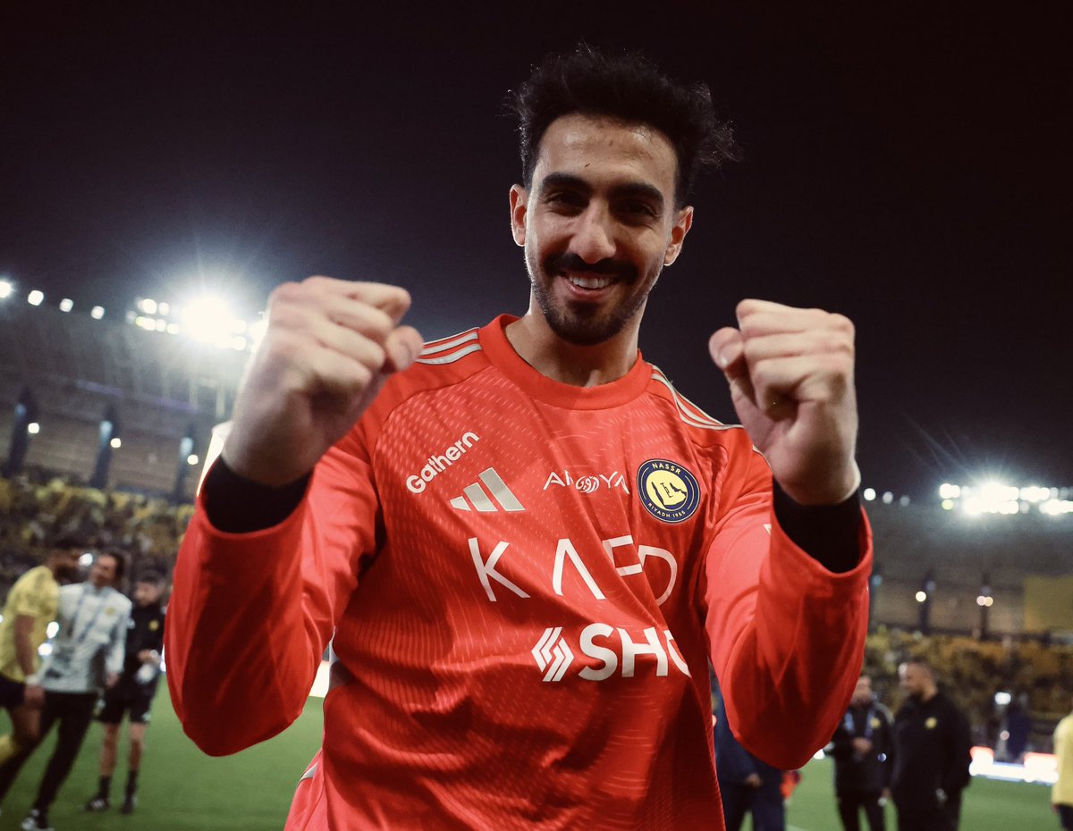 Nalaqidi's tweet photo. ألف مبروك جمهور العالمي، ثلاث نقاط مهمة وصدارة، وليلة نصراوية.💛🦁

Congratulations to Al-Nasser fans, 
three important points, top of the table, and it’s Al-Nasser night.💛🦁 https://t.co/bbfFamt4Yu