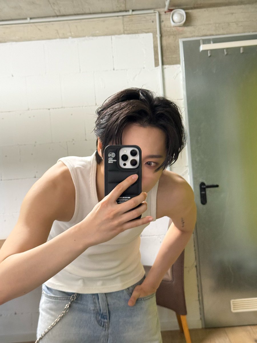 251227 | هوانوونق عبر فروم🐯💬

- J