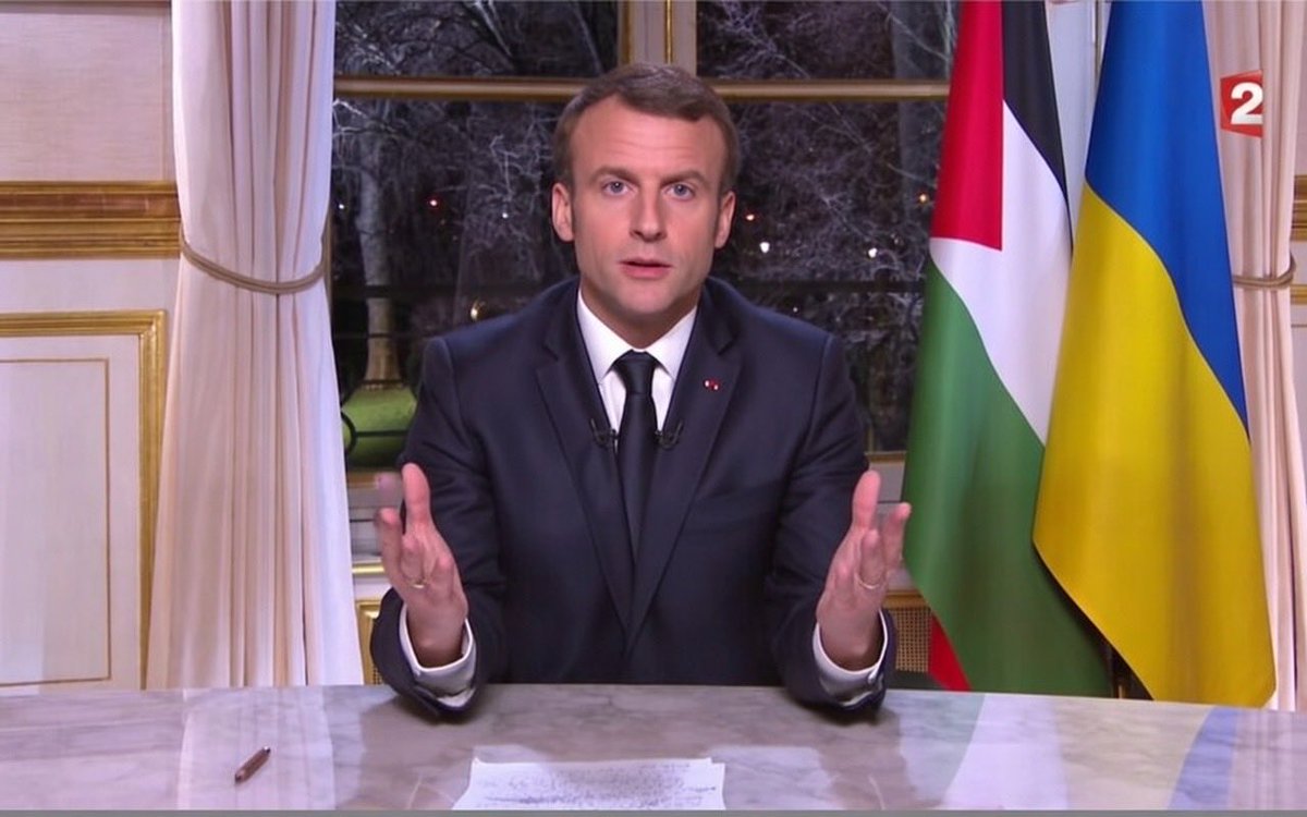 PsyGuy007's tweet image. 🇫🇷 SOYEZ HONNÊTE : Allez-vous écouter les vœux d’Emmanuel Macron le 31 décembre ?

A. OUI
B. NON