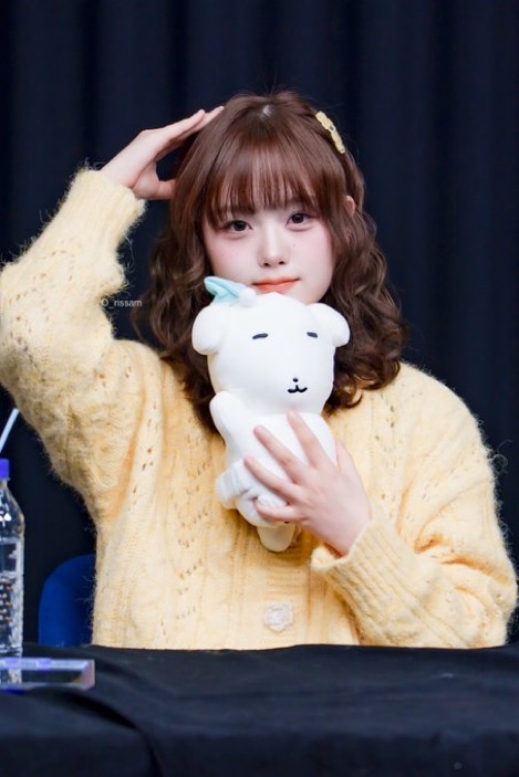 daily tripleS tweet media