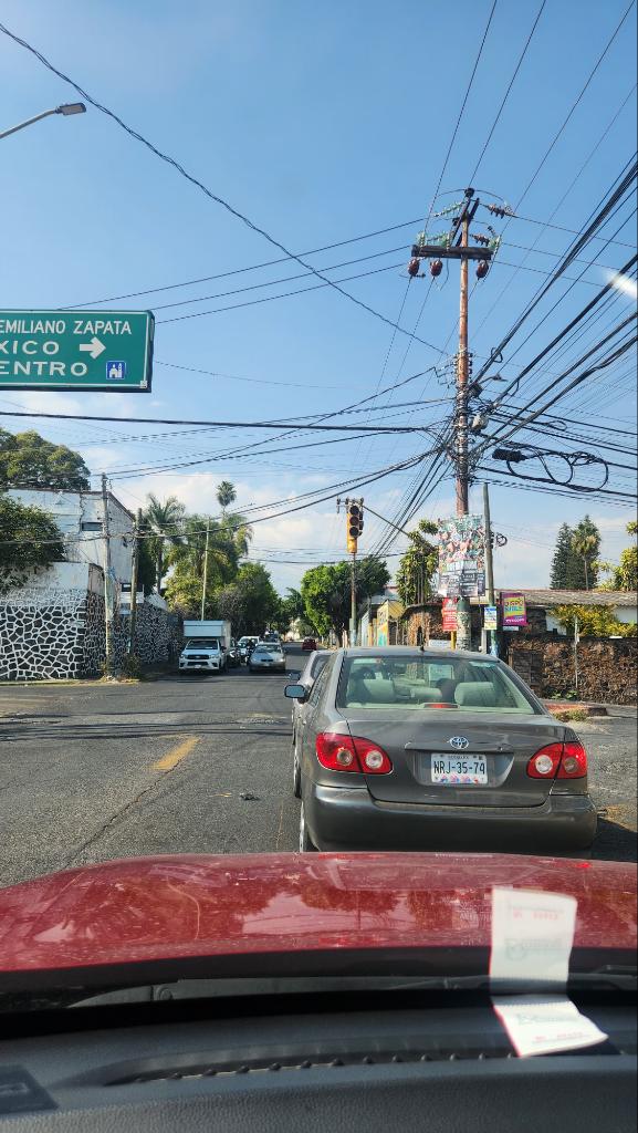vbeaurang's tweet photo. @CuernavacaGob cuantos foquitos podrían comprarse dejando de tirar el presupuesto en nomina absurda? https://t.co/R6KXTEix0h