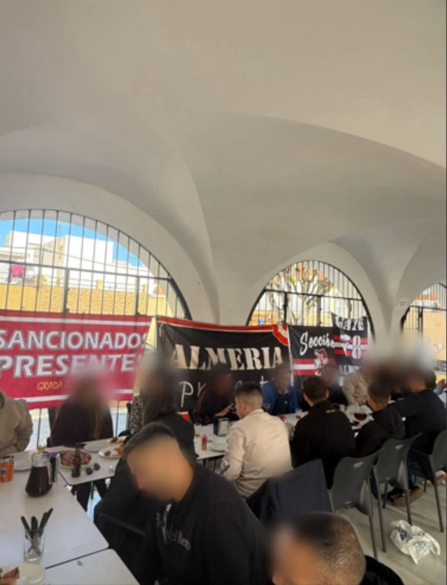 Feliz rojiblanca Navidad 🔴⚪️