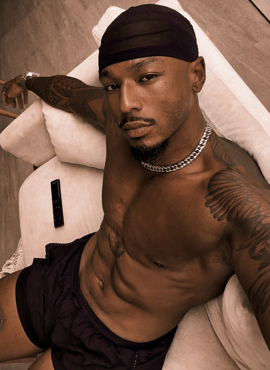 devillkilled's tweet photo. Dominant. Unapologetically Dark. Protective Presence. Intellectual. Intense. Power-driven.
Open. High libido. Confident. Self-possessed.

NSFW + SFW Content.
Mature Themes. 18+ MDNI. https://t.co/hULLMCzIu2