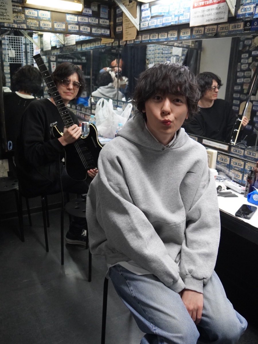 seiichinagai417's tweet photo. あっちゃんとライブ
けんせいにも会えた
年末
#犬飼貴丈
#水上剣星 https://t.co/K5Y0wUk9LL