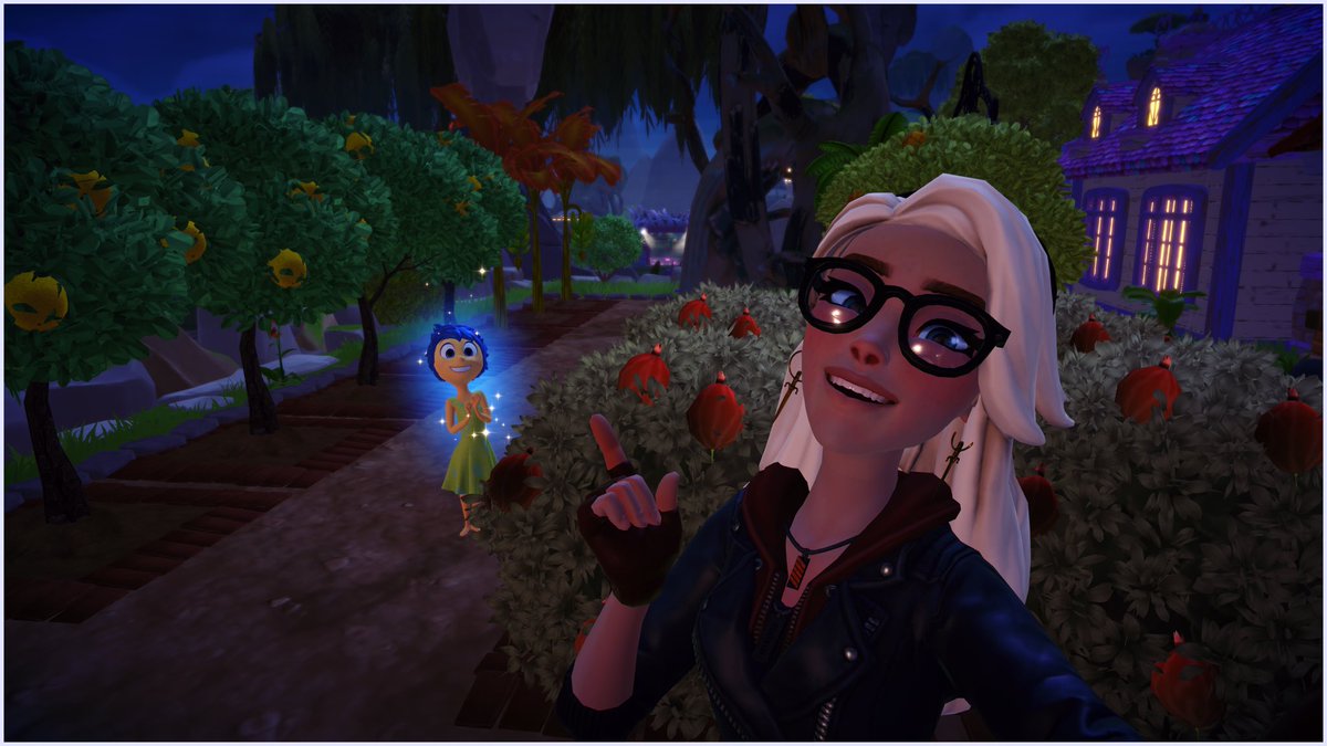 NatalieS157's tweet photo. My Disney Dreamlight Valley Adventure Part 59! Spending Sometime Welcoming Joy To Valley! 
☺️😌🥰🤓🎧🎮🏰👸🏼🧙🏻‍♂️🪄✨🔮🪽
#GamerSession #Gameplay #GamerGirl #Nerd #XboxSeriesX #Disney #DisneyDreamlightValley #MyAdventure #LetsPlay #InsideOut #Max #Joy https://t.co/DcmWCihpHv