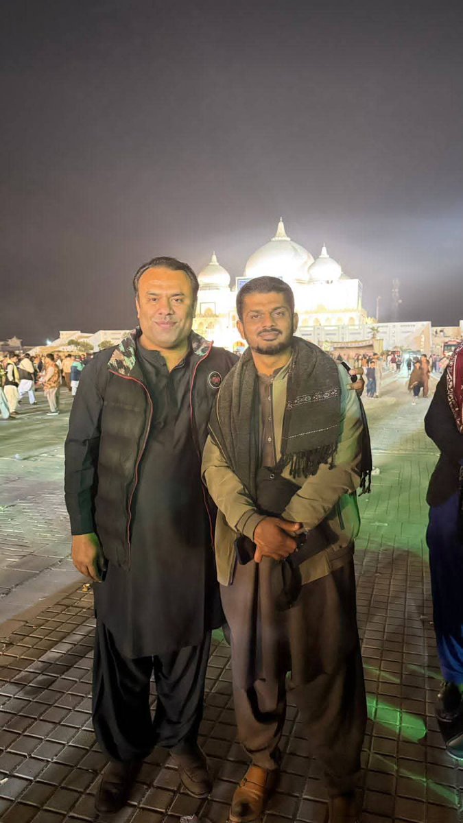 ImranBabbar55's tweet photo. #SalamBenazir
@BBhuttoZardari @AseefaBZ @sharjeelinam @rawalsharjeel https://t.co/PPUFU4Uq3Q