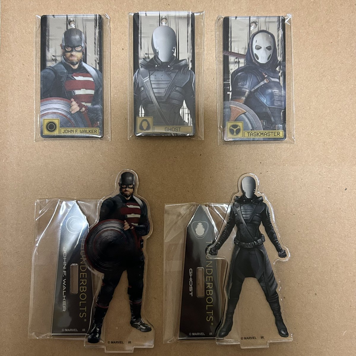 ToRiHiKi_c__'s tweet photo. サンダーボルツ　コミコン　フォトカード　ブロマイド　チェキ　ミラーアクリルキーチェーン　アクスタ　交換

譲)画像1枚目参照
求)バッキーフォトカードコレクション>⭕️

差額��生時はお支払い致します。
リプ・DMにて検索よりお気軽にお声掛けください。
何卒、宜しくお願い致します。 https://t.co/BuT7QSx5gK