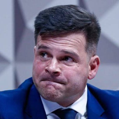 SergioAJBarrett's tweet image. Mas O GOLPISTA FUGITIVO Ainda Está Recebendo Como Aposentado Da Polícia Rodoviária Federal? 
E PODE ISSO ?