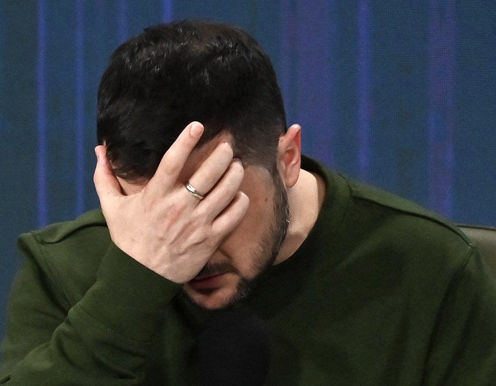 f_philippot's tweet image. CORRUPTION ! ⤵️

Alors que Zelensky est en chemin vers la Floride pour rencontrer Trump, éclate une nouvelle immense affaire de corruption qui implique tout le régime en Ukraine ! Avec notre argent !

Des députés corrompus, « un système criminel » découvert ⤵️

« Le NABU…