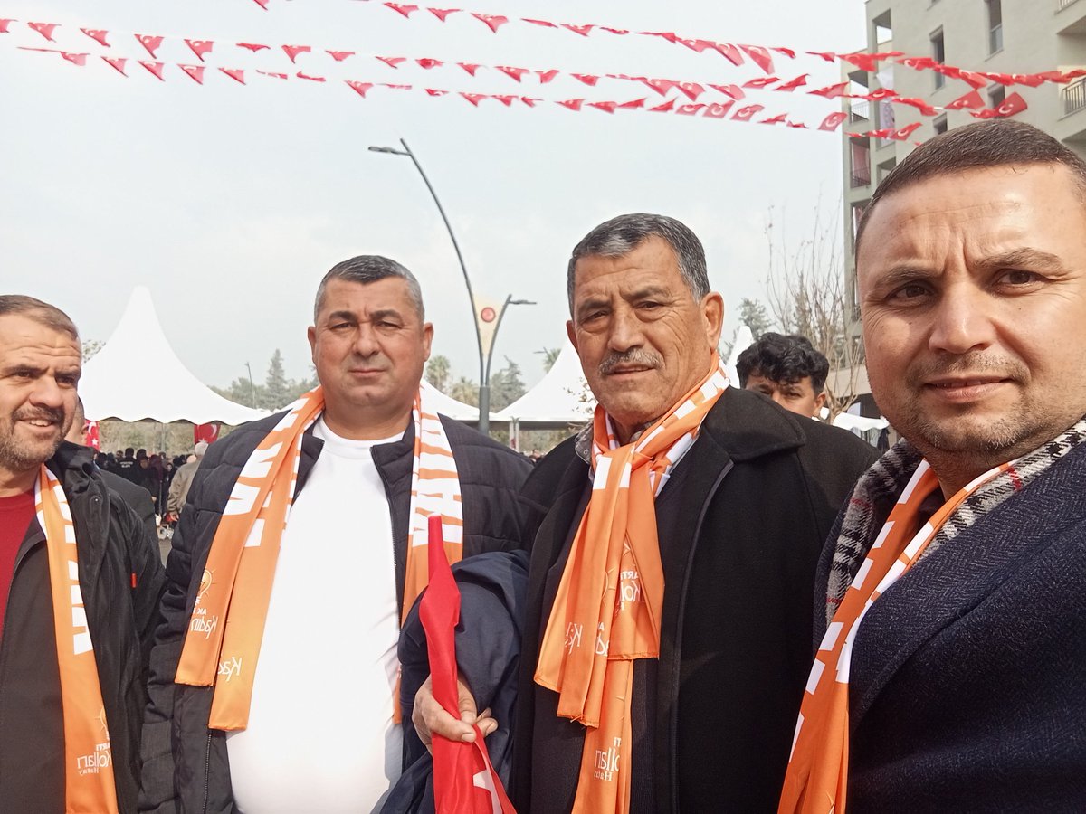 Büyüklerimizle Cumhurbaşkanımız Sayın <a href="/RTErdogan/">Recep Tayyip Erdoğan</a>’ın teşrifleriyle  455 bininci konut teslim törenine katılım sagladik.

#TürkiyeninBaşarısı 
#amanosinisiyatifi
#amanoslar 
<a href="/ademyesildal/">Adem Yeşildal.🇹🇷</a> 
<a href="/m_boyacioglu/">Mustafa Boyacıoğlu</a>