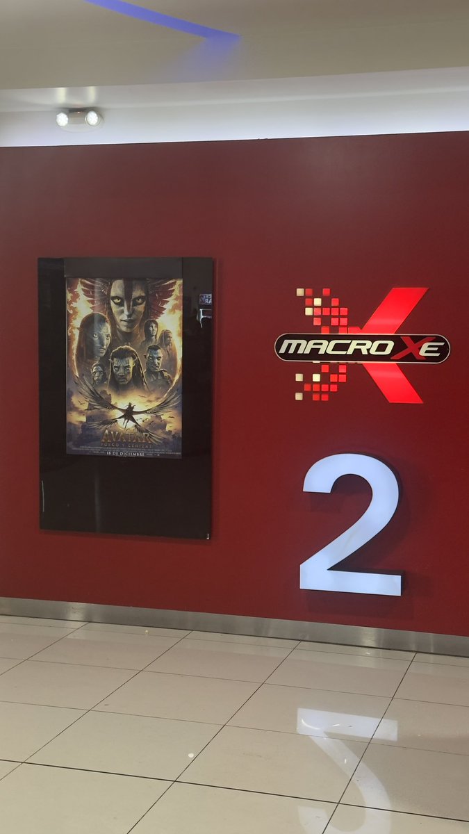 Elizackso's tweet photo. Fui a ver AVATAR 3 y está 😮‍💨 10 de 10 https://t.co/ruLTqLO1FD