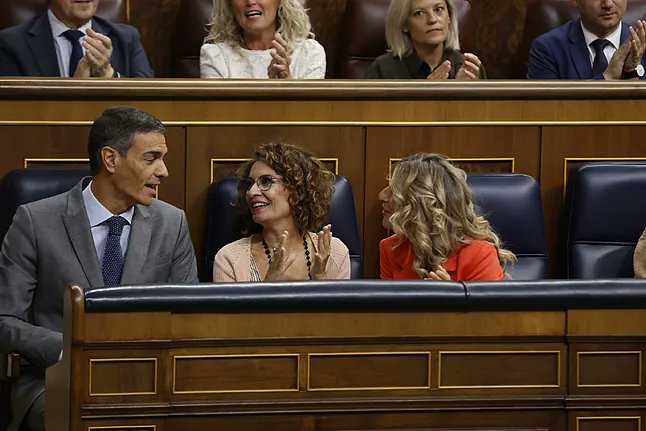 oscxmad's tweet photo. #españa #gobierno #economia #dinero #unionEuropea #europa #paginaSalmon
La renta real disponible de los españoles está congelada desde 2010 mientras que en la UE sube de media un 20%
https://t.co/B5A32ItDAU https://t.co/Iw4HDgrmHn
