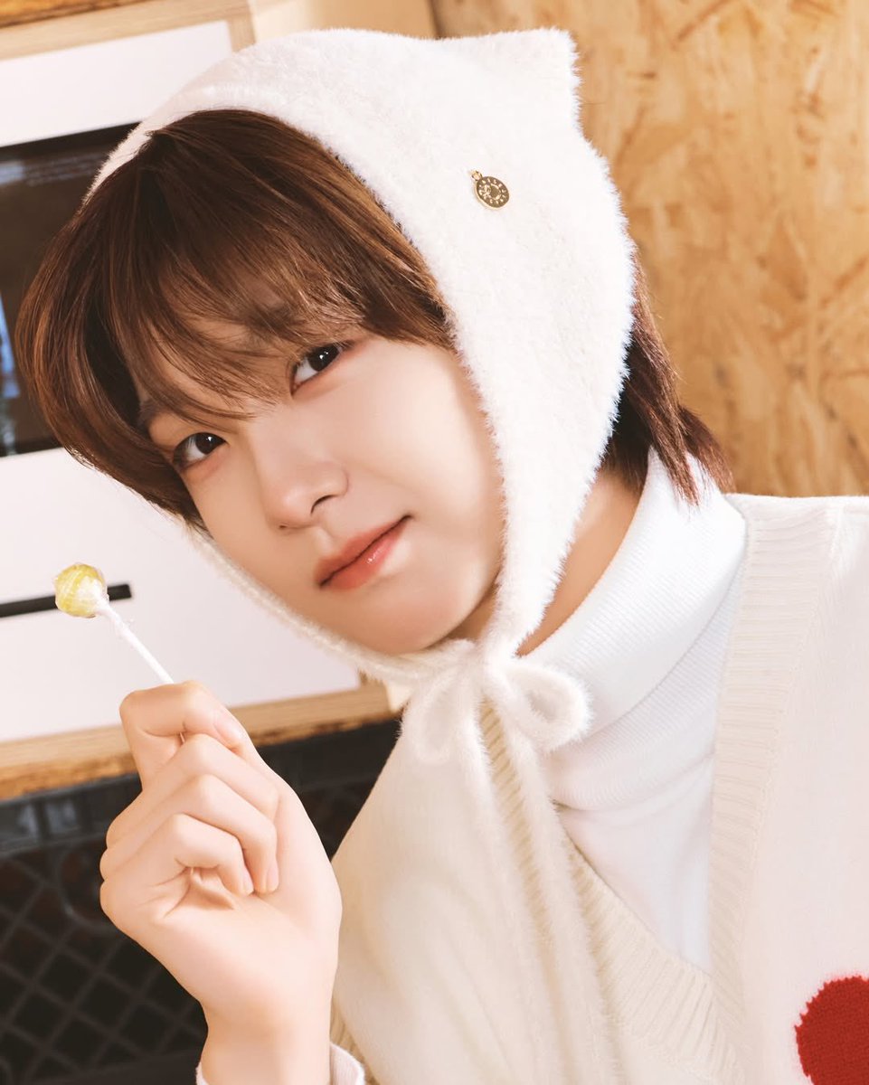 ampwon_global's tweet photo. [ 📸 #INSTAGRAM ] 251225

앰퍼샌드원 (AMPERS&amp;ONE) ‘Last Christmas’ | Behind Photo📸

#AMPERSANDONE #앰퍼샌드원 #Last_Christmas #Cover 
@_AMPERSANDONE_ https://t.co/BCD9iImhoI