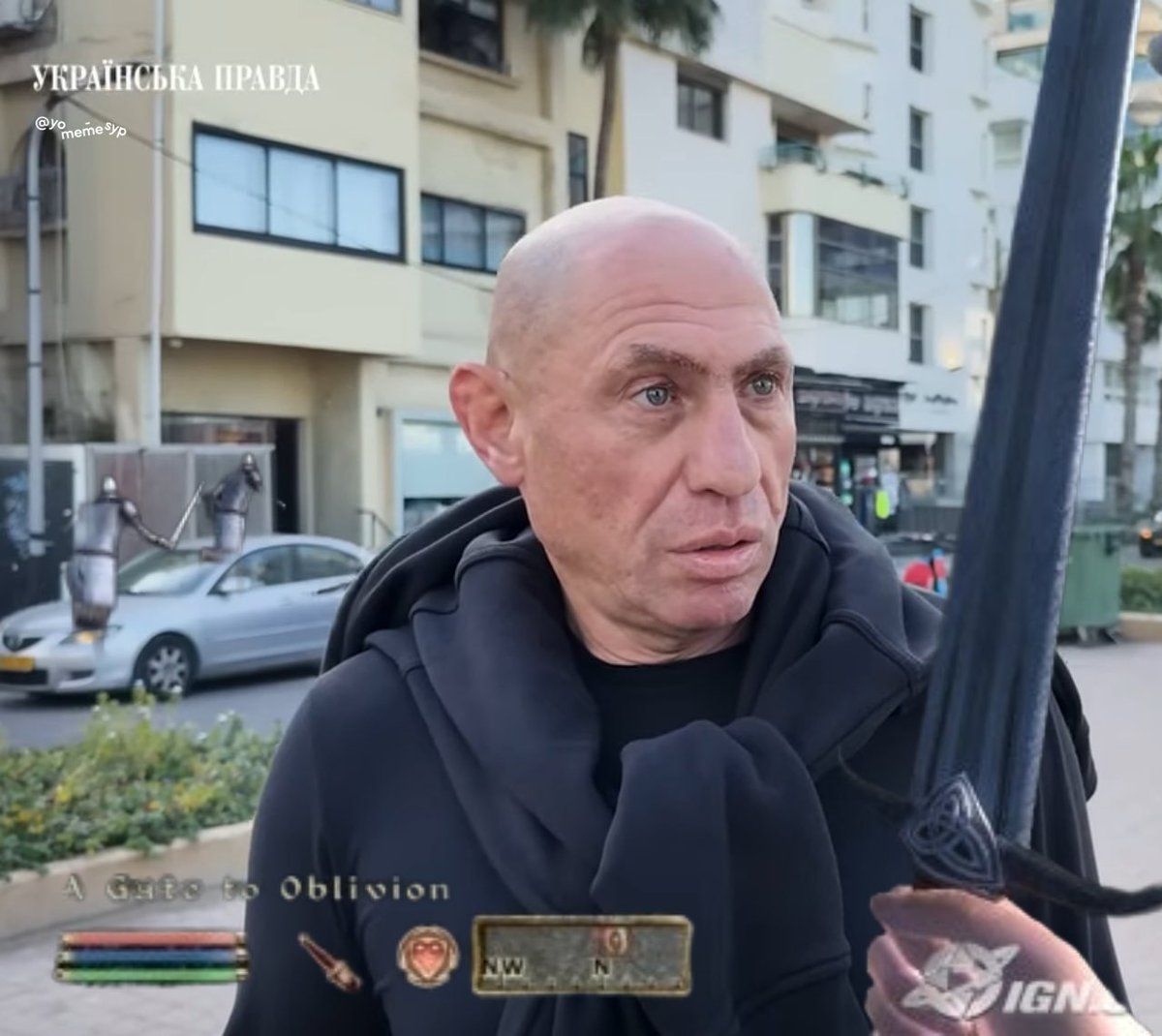 yo_syp's tweet image. Помогітє, мне кажется Ткач за моєй спиной