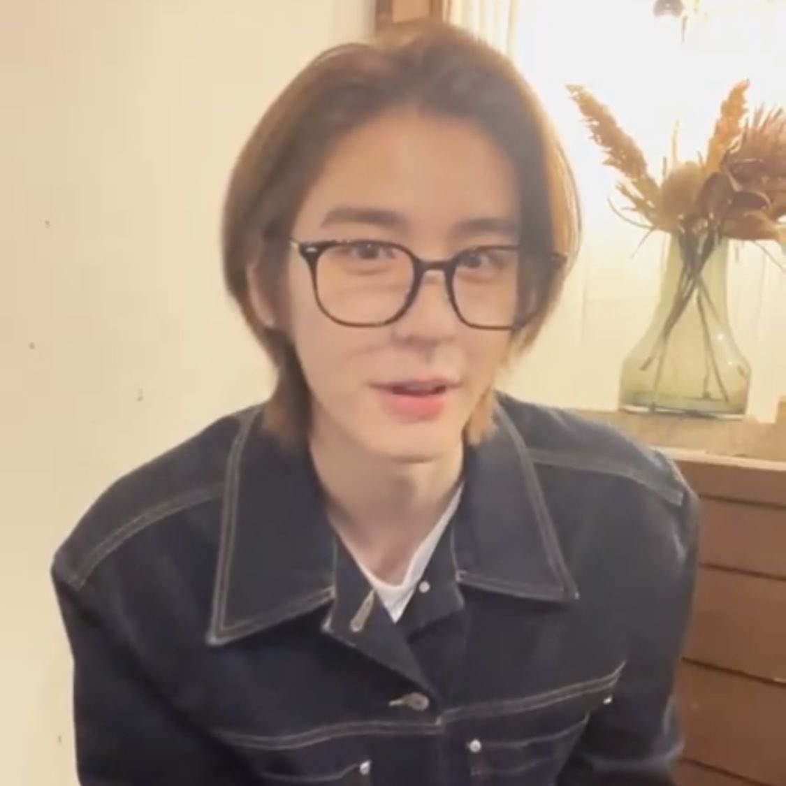 ocveuxr's tweet photo. 👓..♡ https://t.co/7c5uEsmBlw