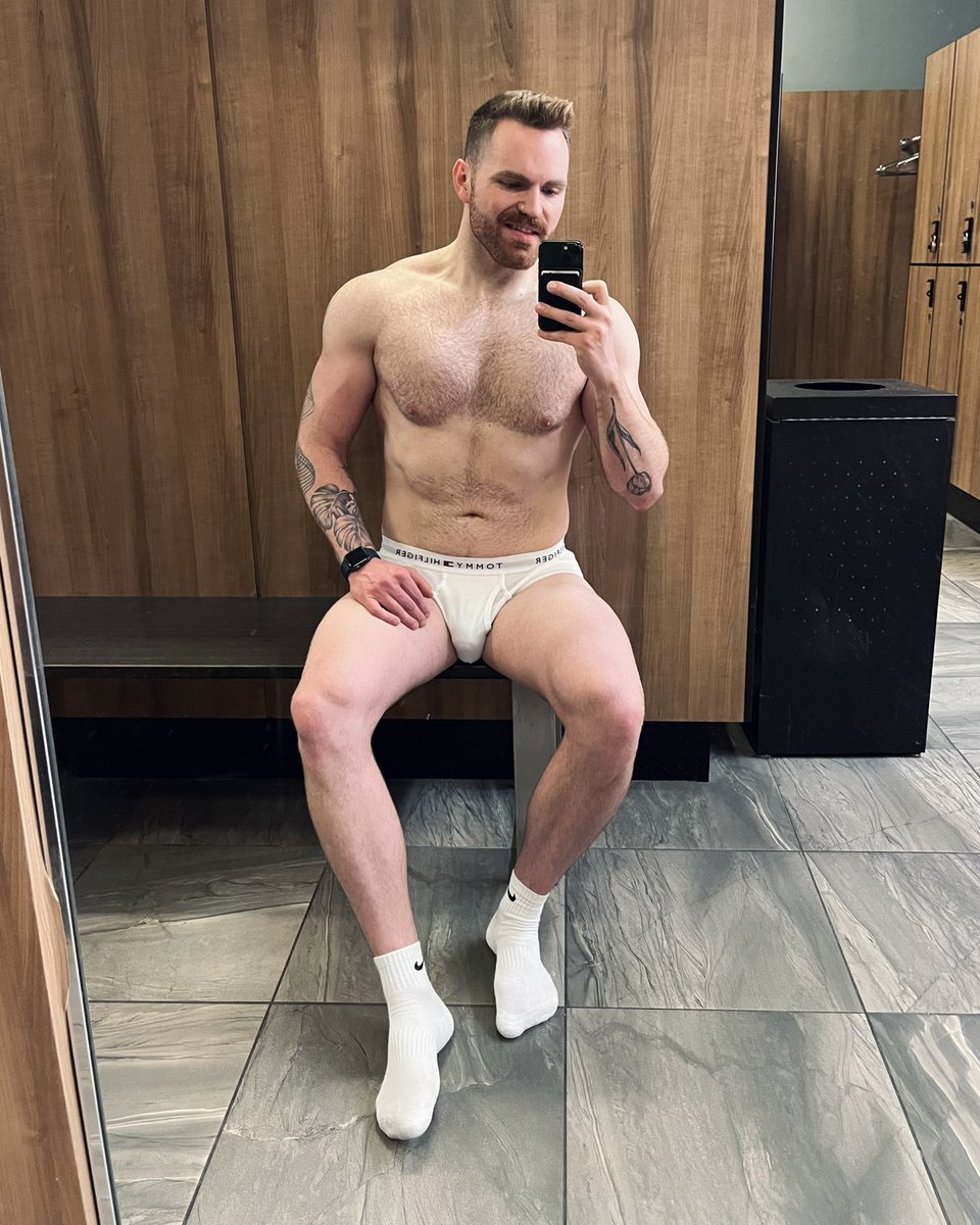 rj tweet media