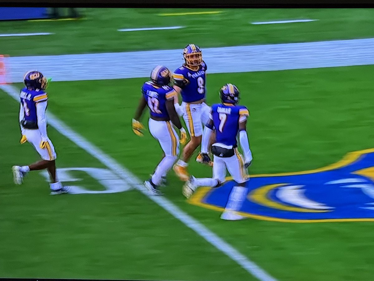 #PackTheJungle🏴‍☠️ tweet media