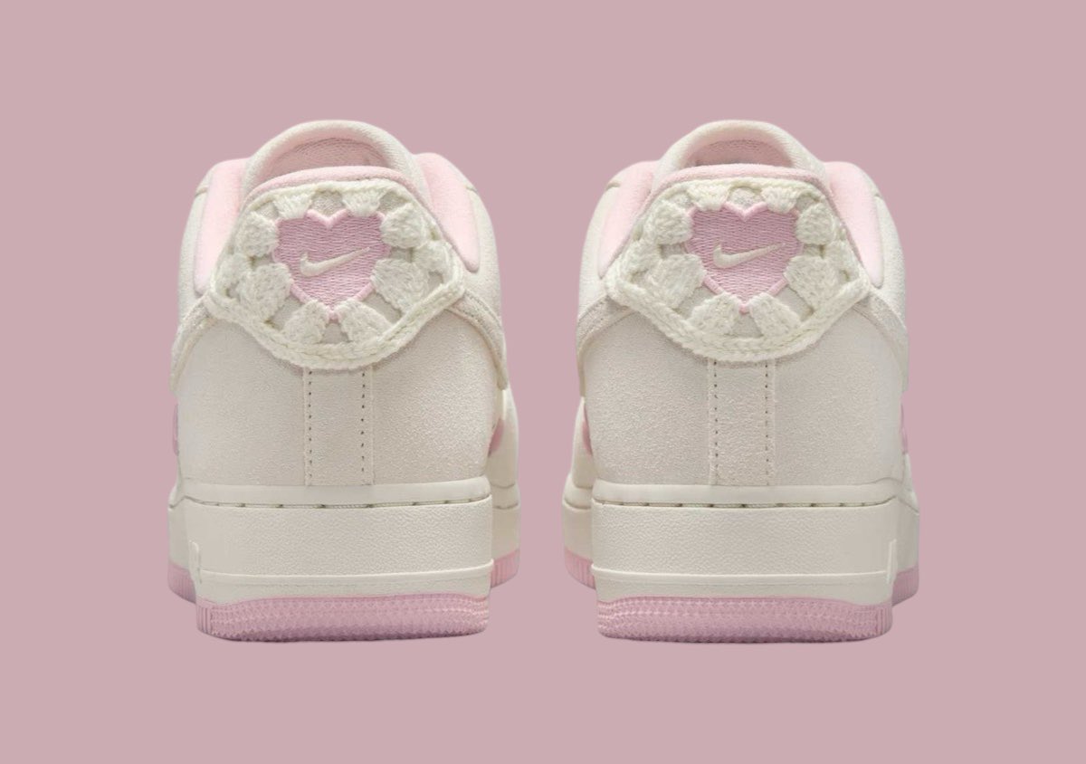 aesttics's tweet image. Nike Air Force 1 Low “Valentine’s Day”