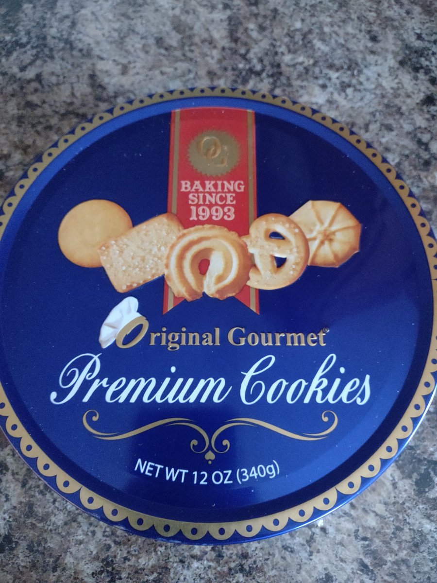 TechParadox's tweet image. Wife: "I went to the store and picked up some Christmas stuff half off. They had butter cookies."
Me: (checks can) 
Yeah, won't be touching those. I've seen the videos.