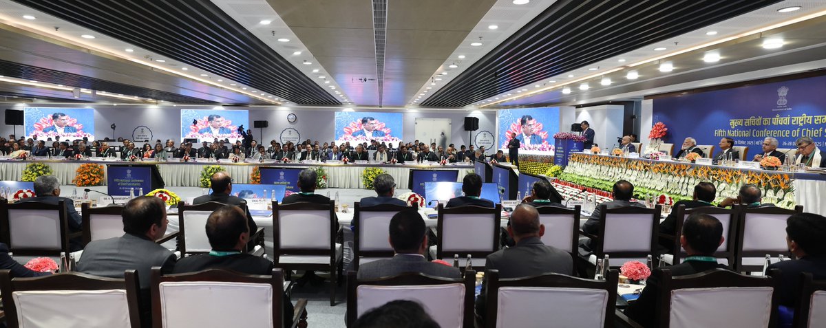 Narendra Modi tweet media