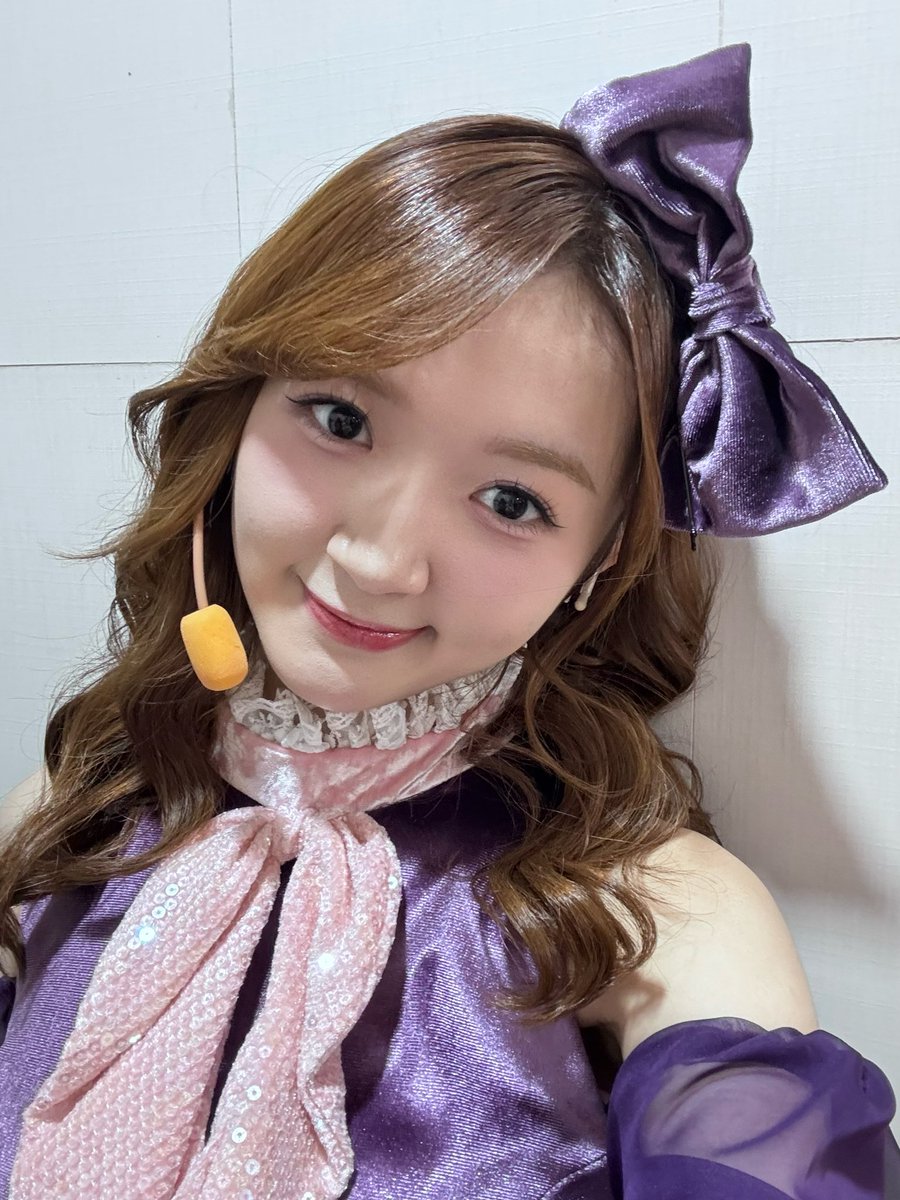 AU_LiaJKT48's tweet photo. happy graduation ci gre!! seneng banget bisa perform di last show cici 🥹💗 makasih yaa cii buat segalanya, aku bener-bener sayang cici sepenuh hati aku pokoknya ciii!!! love u cici semoga cici selalu dikelilingi orang-orang baik <3 https://t.co/citye1uvdx