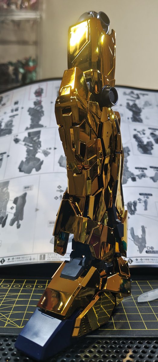 ヒカルページです。 取り敢えず、右脚完成！ 流石のPG！脚だけなのにメッチャデカくて