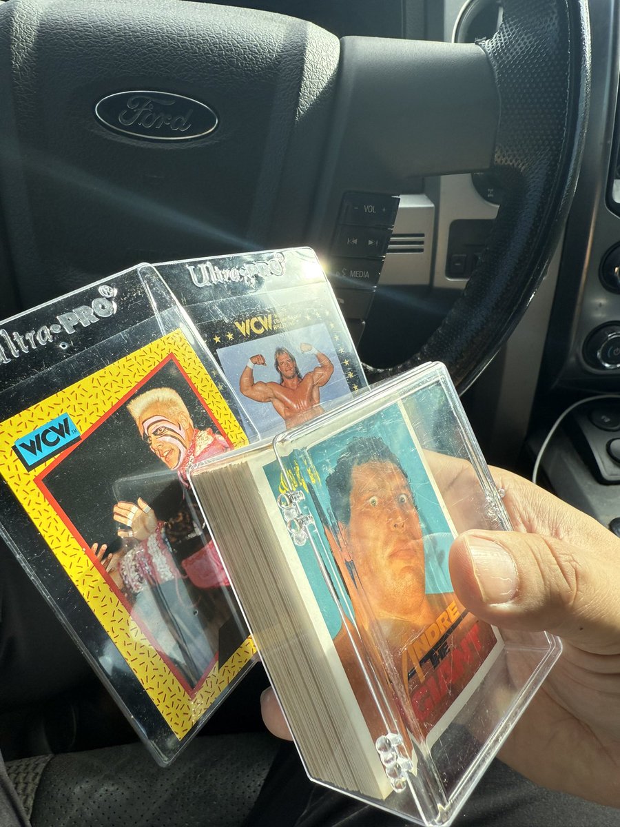 GymRatTiger's tweet photo. Just scored these cards for .50 each at the Tulsa flea market! @TheMattCardona @MajorWFPod @MarkSterlingEsq @Myers_Wrestling #ohyeah https://t.co/A3l4lwHBya