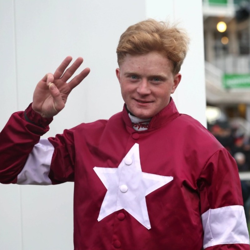 🥇 Hardy Stuff (20/1) 
🥇 Solness (8/1) 
🥇 Favori De Champdou (66/1) 

Grade 1 hat-trick featuring a €200,000 Listed race. Should have been a Grade 1 double and four-timer, too! 

👏 Sam Ewing