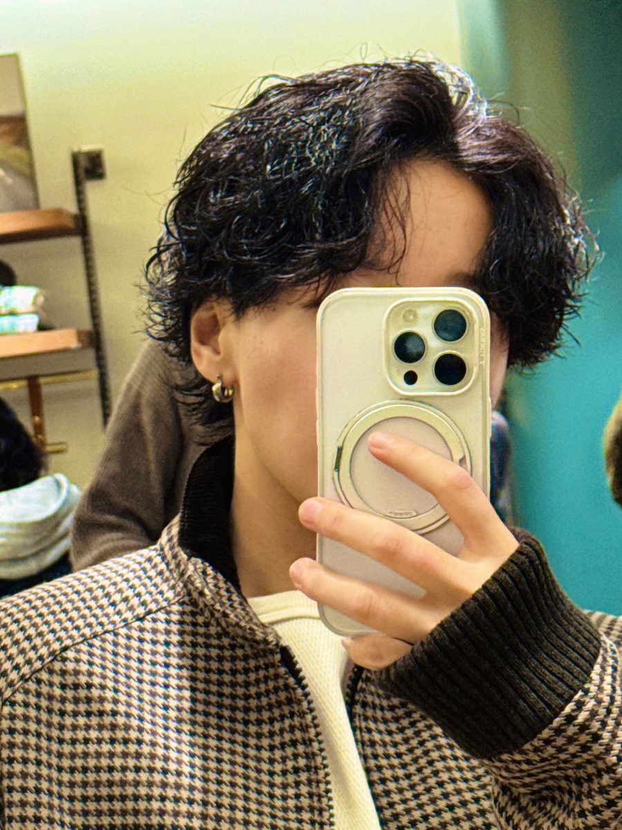ひなた tweet media