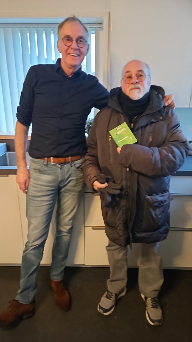 LocoFM's tweet image. Mevrouw van Oene en Jan Sneller werden ook nog prijswinnaars vanmiddag bij Op weg naar 2026. Het letterspel werd juist opgelost door Willy Bakker. De oplossing was palingpopulisme