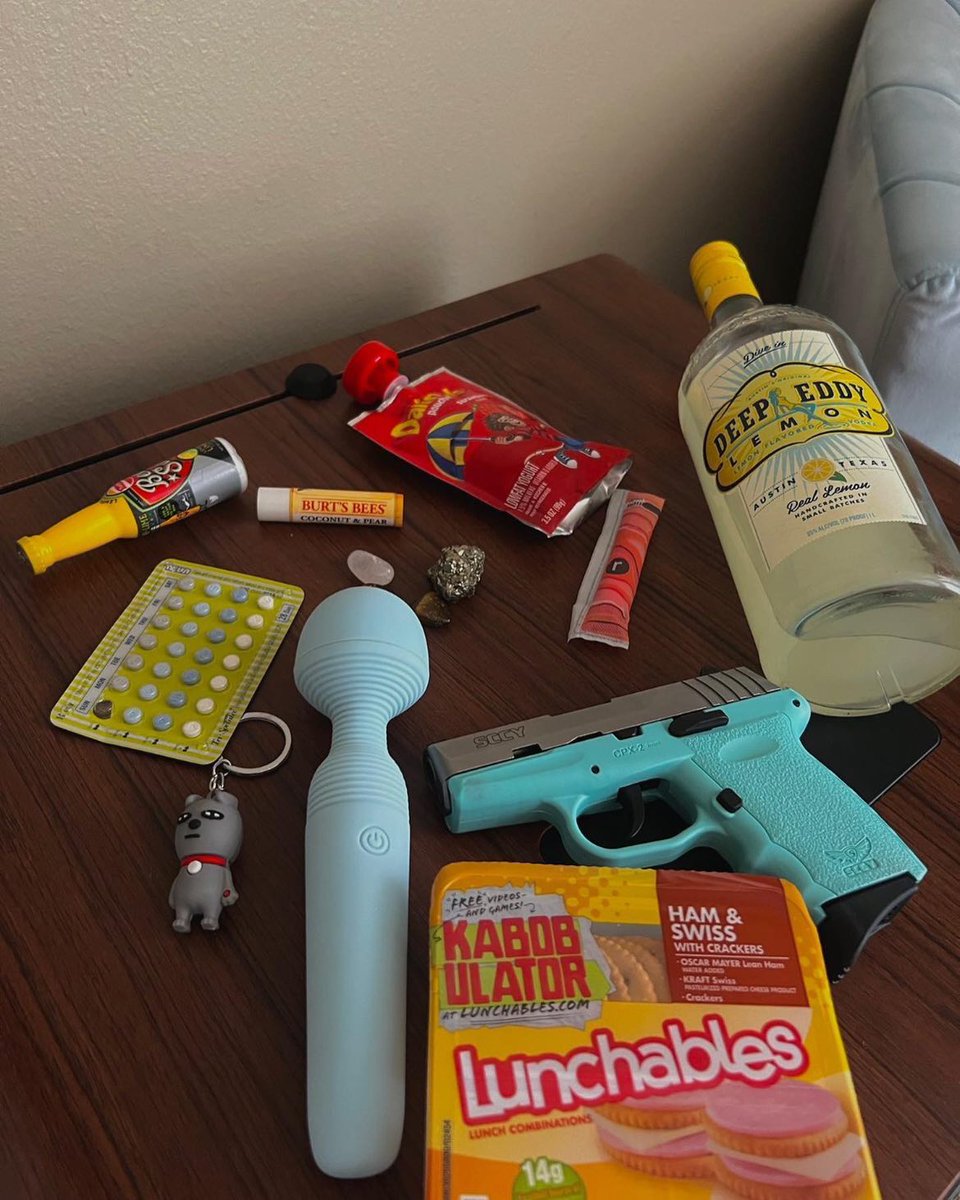 Sweet_Riddle's tweet image. I'm ready for whatever the #GoBolts vs #TimeToHunt game brings