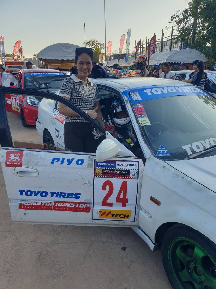 minapiyo18's tweet photo. C65決勝前
たくさんの方が来てくれました
ありがとうございます
#タイランド
#toyotiresrct
#ウッタラディット
#tunedbyop
#C65 https://t.co/jTbwvxeTyM
