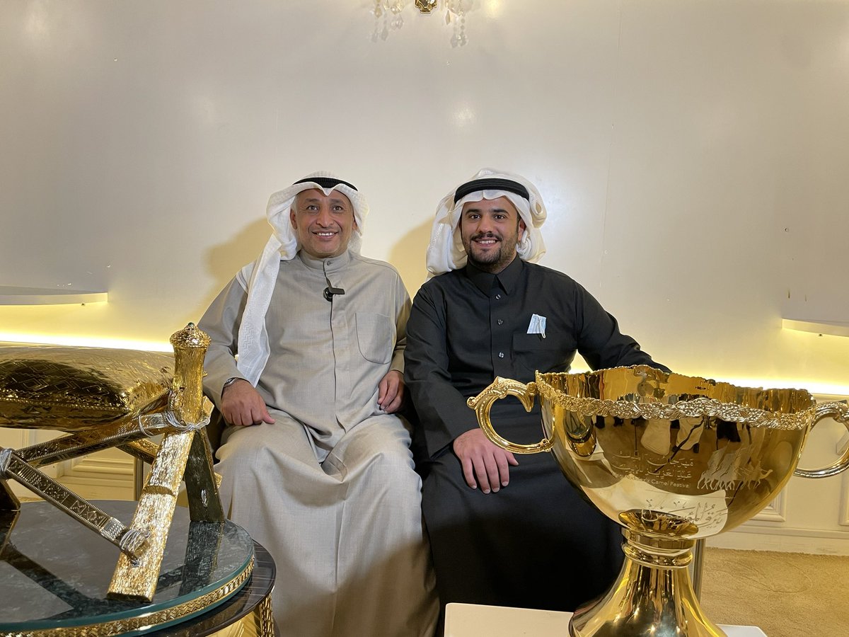 kal722's tweet photo. @Omar_massar623 صح لسانك ابو عبدالله يستاهل ابن العم الفوز 🫡

كل  عـامٍ  شاربينٍ  فناجيل  الدلال
ابشروا  بالكرّه  اللي لنا في كل حول https://t.co/2qLxv0t3BU