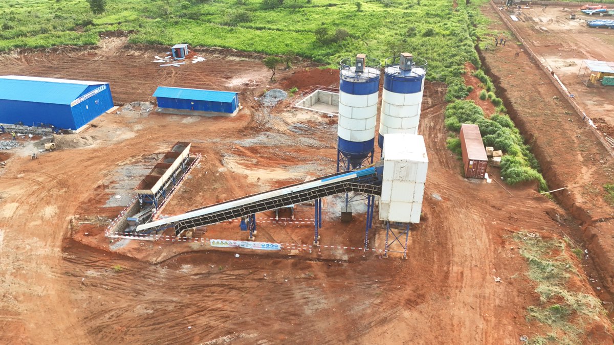 SISC_SA's tweet image. #infrastructure｜📍#Projet Lot 3 de la RN1: le 24 septembre, nouvelle étape majeure pour la construction de l’usine ! Centrale à béton HZS60 achevée &amp;amp; essais de liaison terminés avec succès. 
Tous les systèmes en marche stable, capacité de production de béton obtenue 
✔️ Garantie