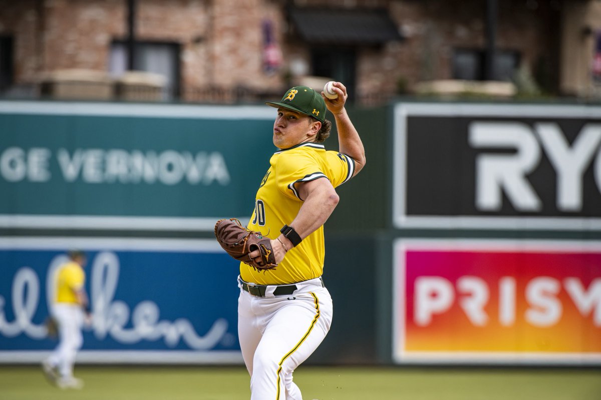 UAB_Baseball's tweet image. 4️⃣8️⃣ days until we begin the 48th season of Blazer Baseball!