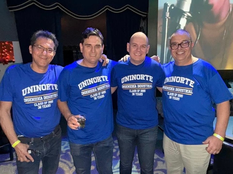 robertoceledon's tweet photo. ¡Un orgullo celebrar los 30 años de graduados del programa de Ingeniería Industrial de @UninorteCo! Un momento para recordar, reír y compartir historias con amigos de la promoción 1995. ¡Celebremos juntos los logros, las aventuras y los momentos inolvidables🎓🫂! https://t.co/Q1W01MJEPT