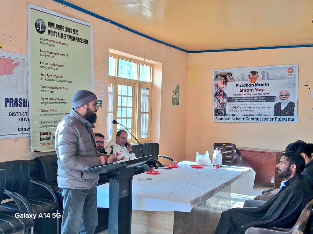 Assistant Labour Commissioner Pulwama tweet media