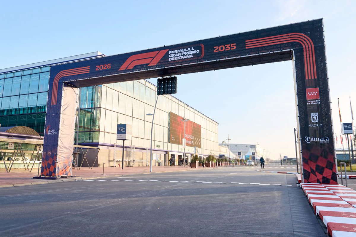 FormulaDirecta's tweet image. 🚨 ÚLTIMA HORA: La Fórmula 1 ha confirmado a los equipos que Madrid albergará el Gran Premio de España de 2026

👉 La confirmación se ha producido tras la visita de los técnicos de la FIA al circuito.

👉 Barcelona esperaba que Madrid no estuviera lista para albergar la carrera…