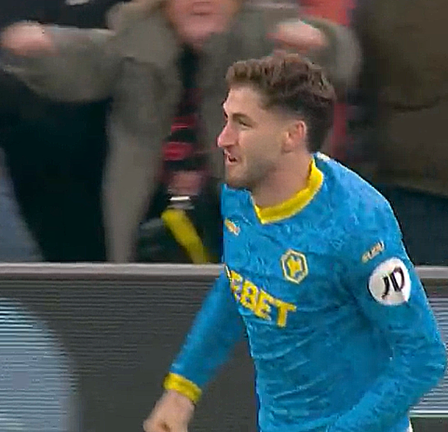 Liverpool le ganó a Wolves 2 a 1 y el gol de Wolves lo anotó el uruguayo Santiago Bueno