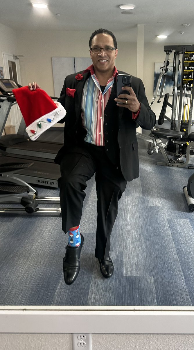 Carlducena's tweet image. Merry Christmas 🎄🙏🏽

Christmas Mass. Gratitude. Alignment.

Thankful for faith, longtime friendships, and wise guidance. Much love to @StacySpikes and his family for the invite and continued mentorship.

Support cinema. Support the industry
@MoviePass

OWN THE ROOM BABY, OWN IT