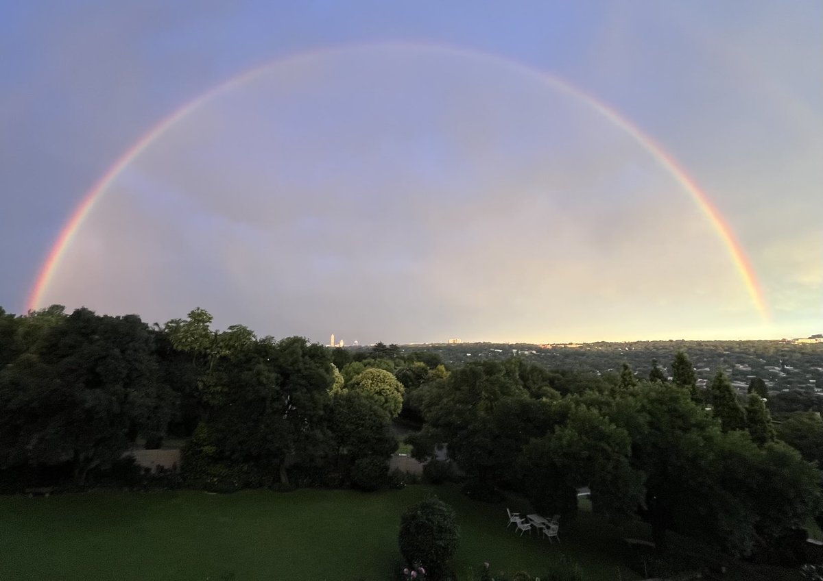 Fantastischer Regenbogen über Johannesburg…👌