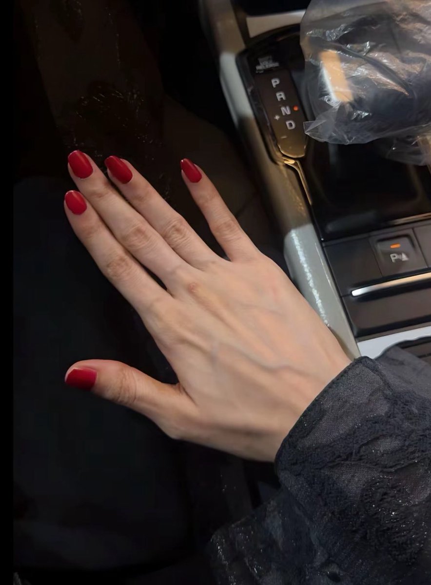 إيـفا Eva tweet media