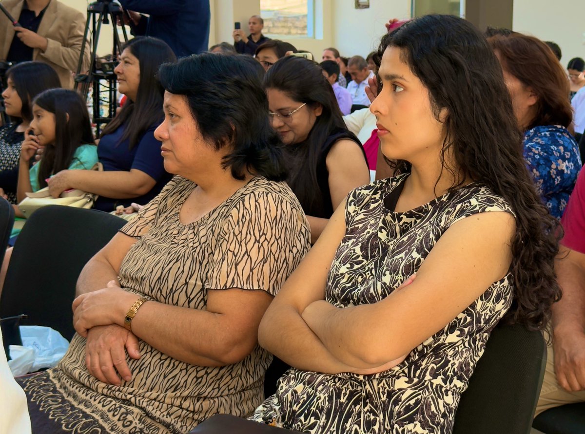 AdventistasAPCE's tweet photo. ✨Damos inicio al Programa Especial del Último Sábado del Año, 📍desde la IASD Los Pinos ⛪️.
🔰Con la bienvenida del Pr. Eduardo Bailón, Secretario Ejecutivo #APCE 🇵🇪y momentos de alabanza a cargo de Nuevas Generaciones 🎶🕊️

#RID #LaPromesaEspírituSanto #Sabbath https://t.co/cB3DPqdjAP