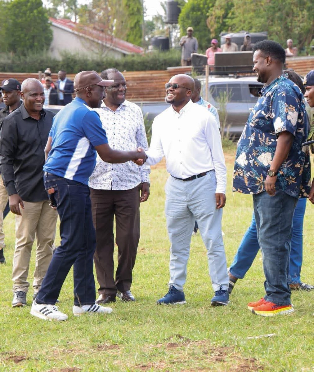 ray_omollo's tweet photo. Communities grow stronger when leadership steps into the game.

Alongside national and regional leaders, we joined H.E. President @WilliamsRuto at the closing ceremony of the Hon. Junet Mohamed Tournament in Suna East, Migori County, which brought together over 77 teams from across the Constituency.

The Government continues to demonstrate strong investment in youth and talent development, particularly at the grassroots, through key infrastructure projects such as the ongoing expansion and upgrade of the 10,000-capacity Migori Stadium, an initiative aimed at harnessing the region's rich sporting talent.