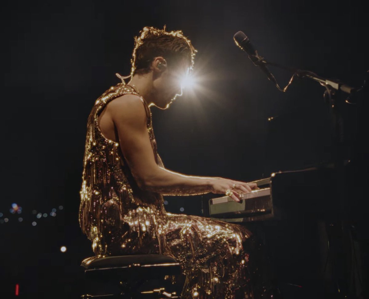 choisansoftie's tweet image. HARRY STYLES