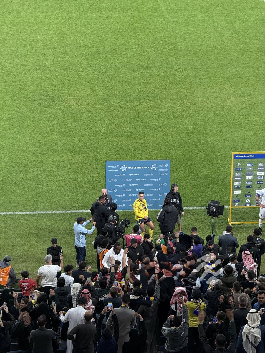 rmq's tweet image. رونالدو هو مؤسس الـ AURA