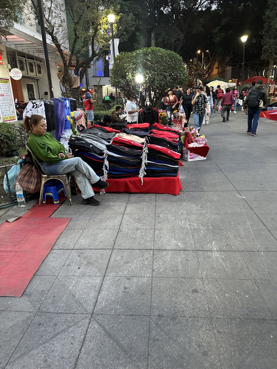 GuacamayanLeaks's tweet photo. Lo hizo, @ClaraBrugadaM convirtió CDMX en un Iztapalacra gigante. https://t.co/hSzOdS4BTW
