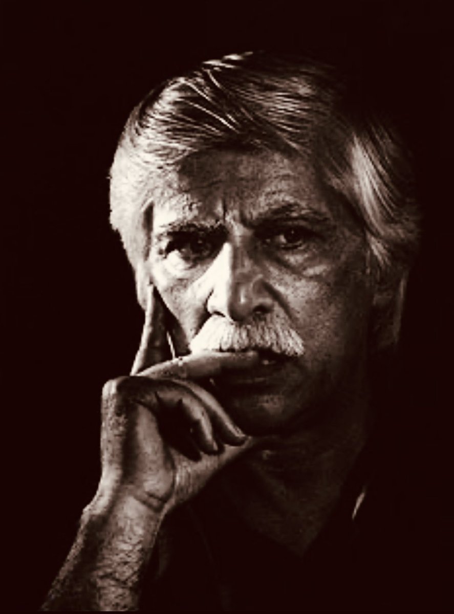 این شوخی نامردان است 
که امید می‌دهند 
و سپس بازپس می‌گیرند
و برنومیدشدگان از ته دل می‌خندند

مرگ یزدگرد 
#بهرام_بیضایی