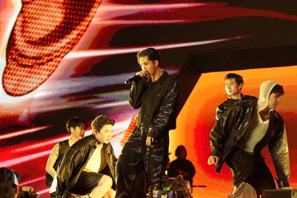 iconsiam's tweet image. มิวอ้อนบนเวทีเคานต์ดาวน์ที่ไอคอนสยามครั้งนี้บอกเลยว่าเกินต้าน หวังว่าในอนาคตจะได้เจอกันอีกนะ🥺💖🫶🏻

ATLAS COUNTDOWN ICONSIAM
 
#ATLASxICONSIAM 
#ATLASth #ATLAS_th #CountdownatICONSIAM #AmazingThailandCountdown2026 #เคานต์ดาวน์ที่ไอคอนสยาม #ICONSIAM